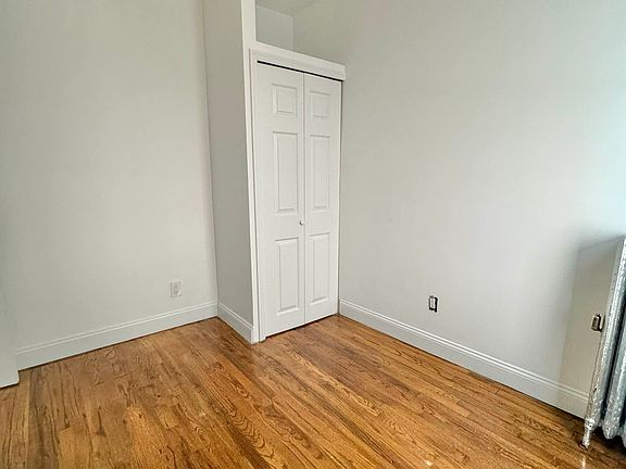 5th image of 1229 1st Ave #18C