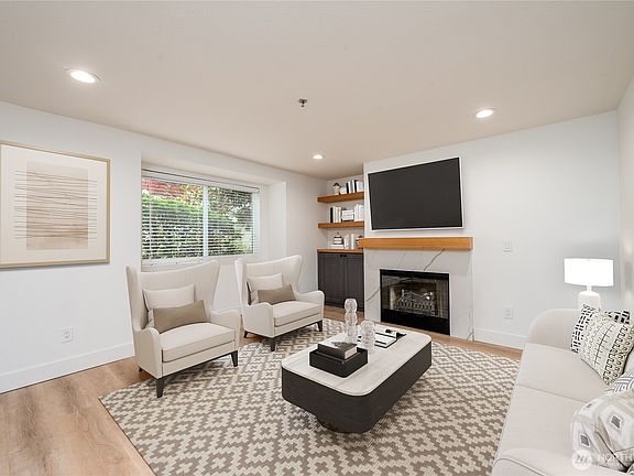 4th image of 19410 Bothell Way NE #D102