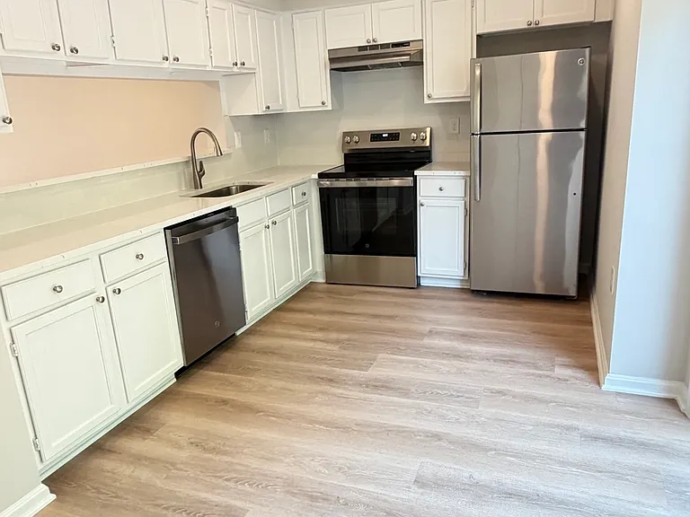 10430 Paradise Ct — Photo 4