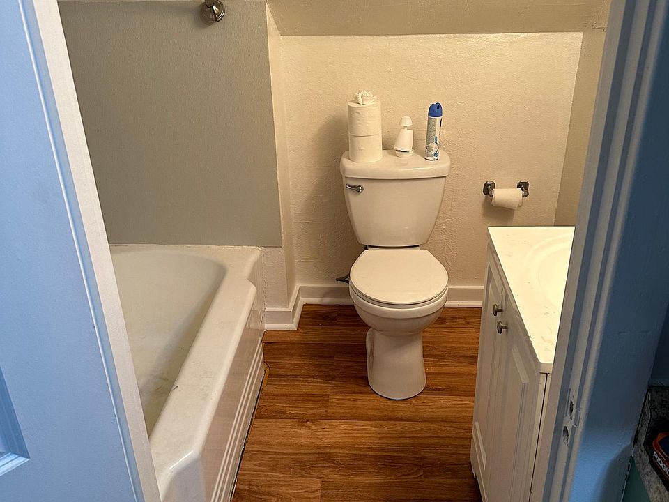 1003 SW Munson Ave Topeka, KS, 66604 Apartments for Rent Zillow