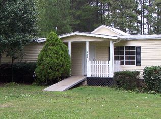 621 Lassetter Rd, Sharpsburg, GA 30277