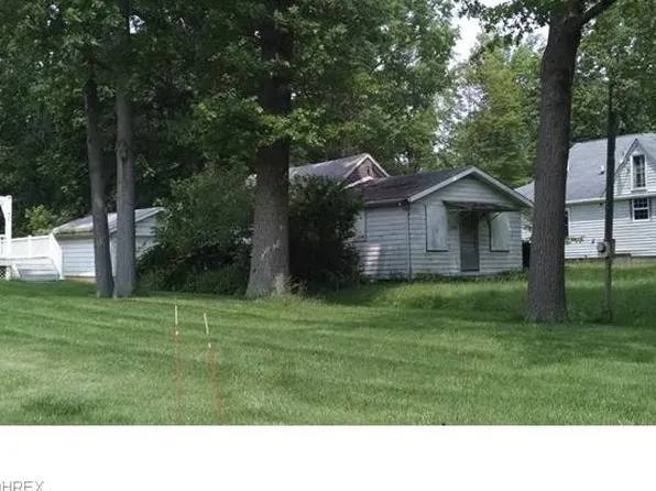356 Roselawn St, Lake Milton, OH 44429