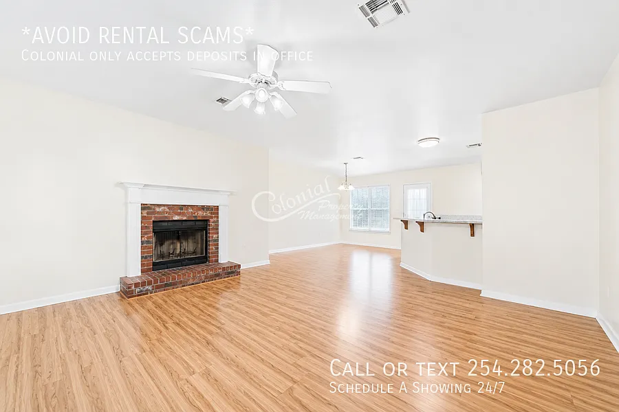 Welcome to 138 Lake Forest Dr in Morgan's Point Resort! — Photo 3