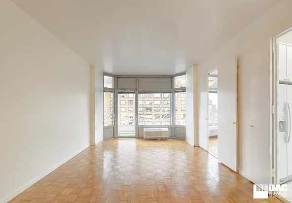 Rented by RELO REDAC INC. | media 31