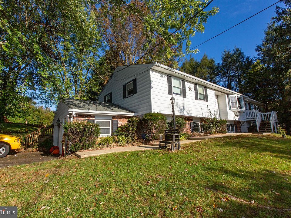 2090 Old Route 100 Bechtelsville Pa 19505 Zillow