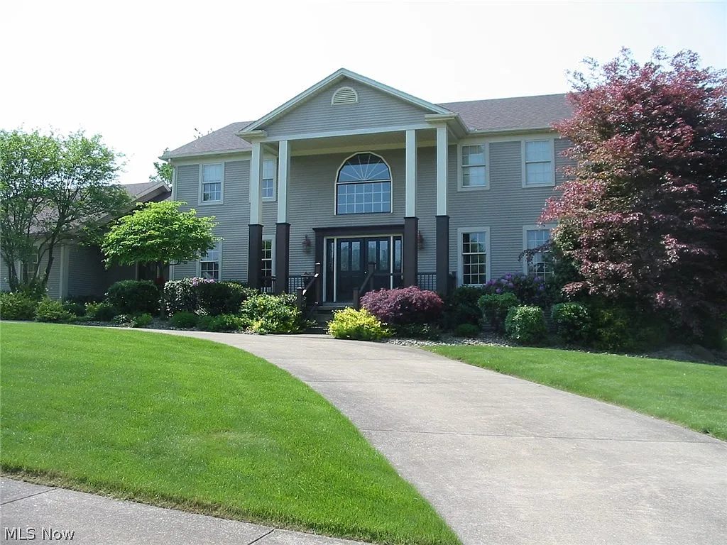 95 Russo Dr photo 1