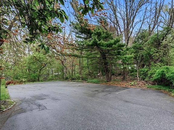 2nd image of 2320 Diamond Hill Rd #3