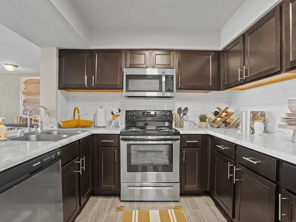 Cottages at Crestview