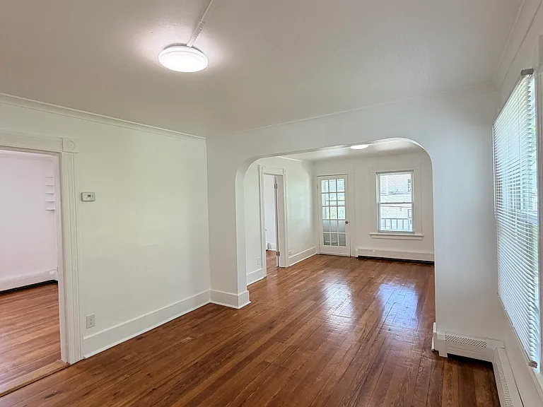35 Maud St #2 — Photo 9