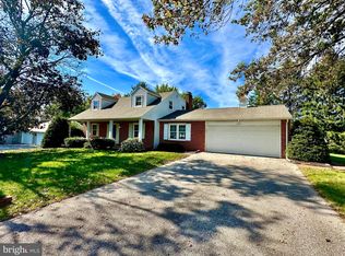 2560 Manor Rd, York, PA 17408