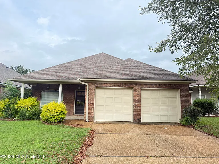 716 Hartwood Cv — Photo 1