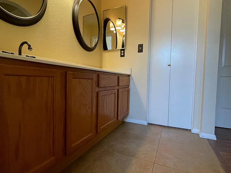 3741 W Spinnaker Ln — Photo 24