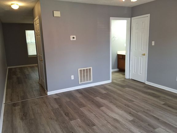 2nd image of 1113 Crown Pointe Dr APT G