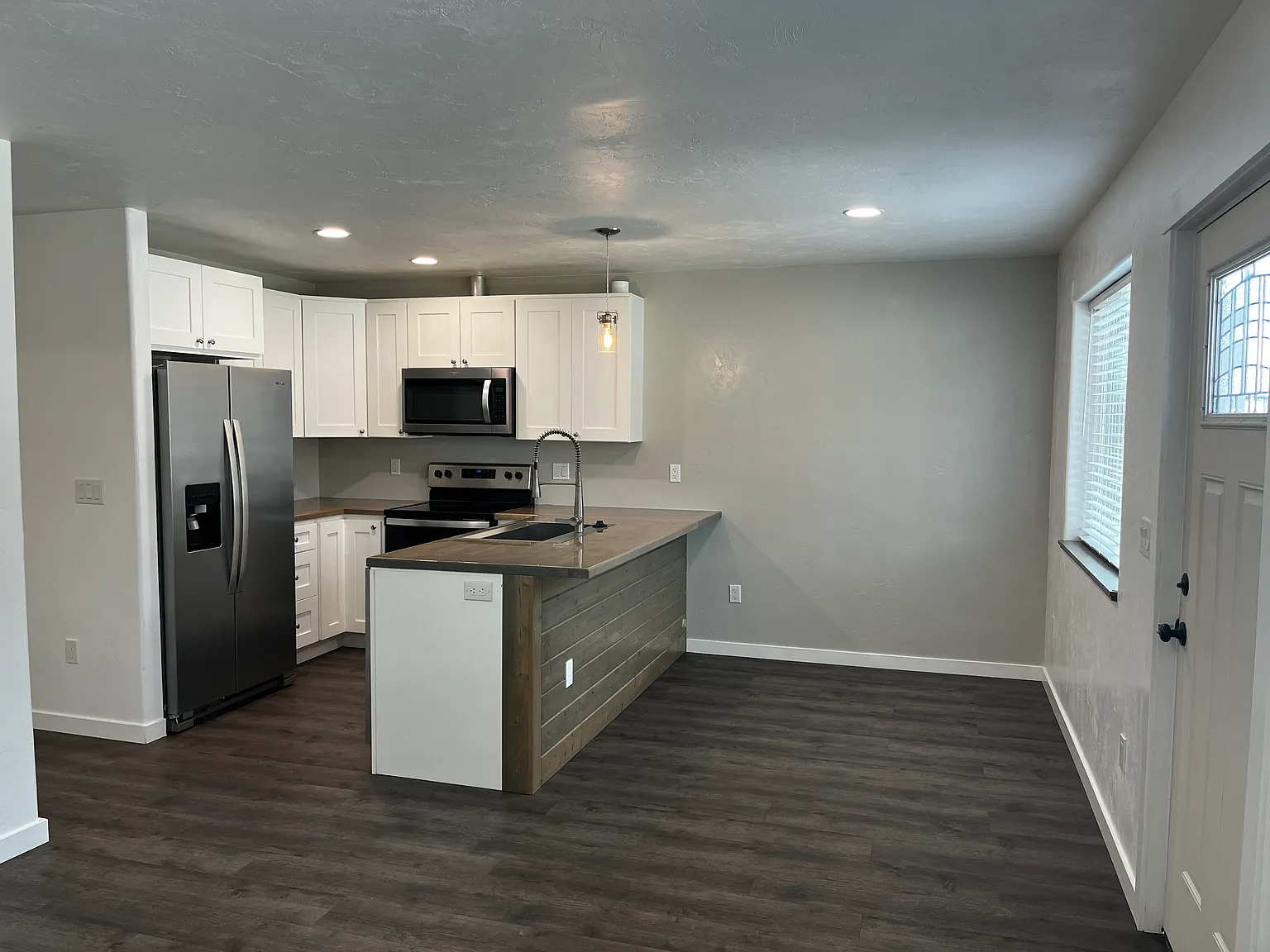 1 bed, 600 sqft, $1,500 — Photo 2