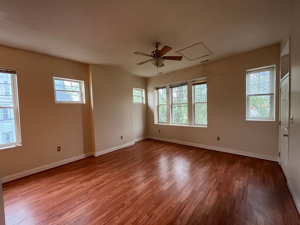 1st image of 2801 Barton Ave APT 1