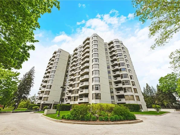1201 N Shore Blvd E #101, Burlington, ON L7S 1Z5