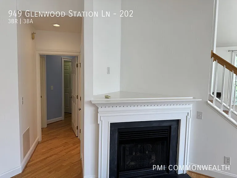 949 Glenwood Station Ln #202 — Photo 7