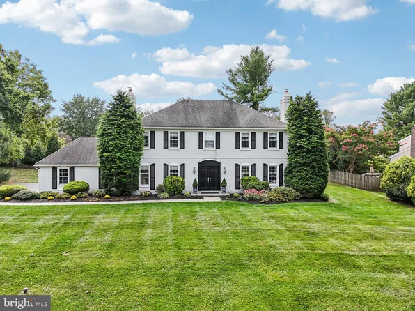 633 Foxfields Rd, Bryn Mawr, PA 19010