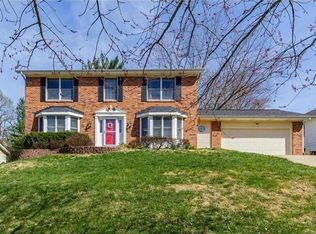 172 Spring Oaks Dr, Ballwin, MO 63011