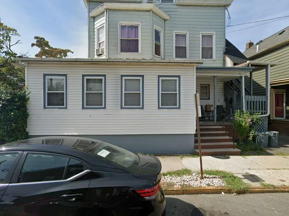 221-223 Marion St, Paterson, NJ 07522