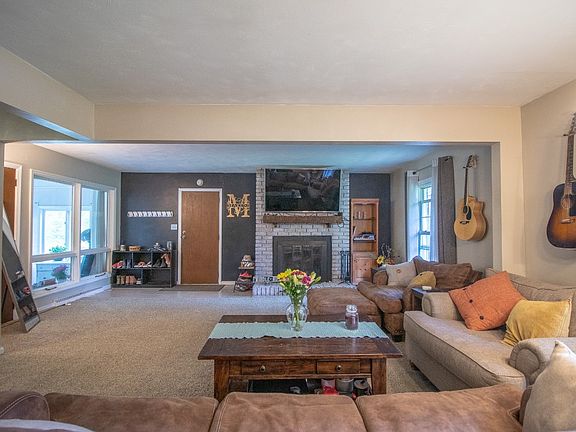 4th image of 104 Hillcrest Dr