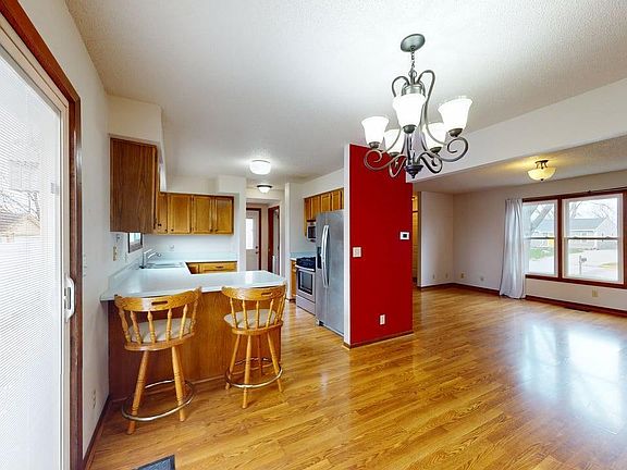 3rd image of 316 Ken Maril Rd