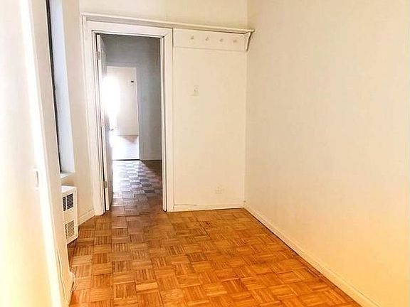 4th image of 323A E 89th St #3A