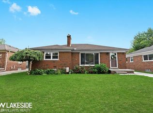 21770 Chalon St, Saint Clair Shores, MI 48080