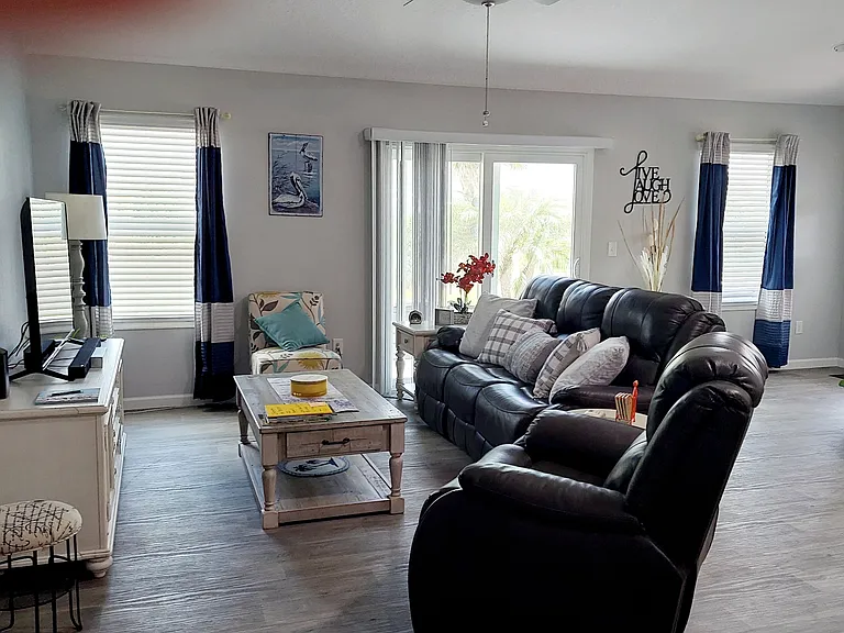 6044 Chase Ct — Photo 22