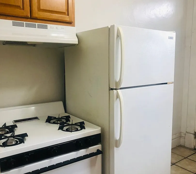 113-121 W 9th Ave