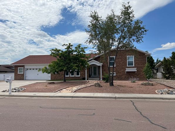 1011 Yei Ave, Gallup, NM 87301