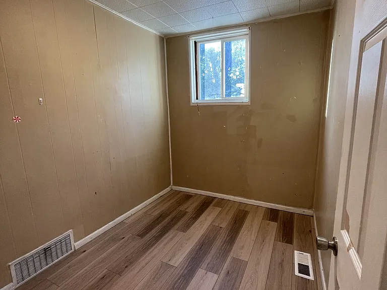 2742 Adams Ave — Photo 15