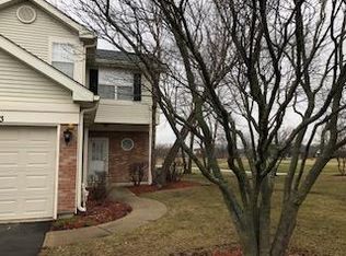 1523 Golfview Dr, Glendale Heights, IL 60139