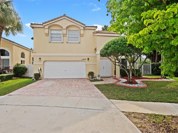 15892 NW 15th Ct, Pembroke Pines, FL 33028