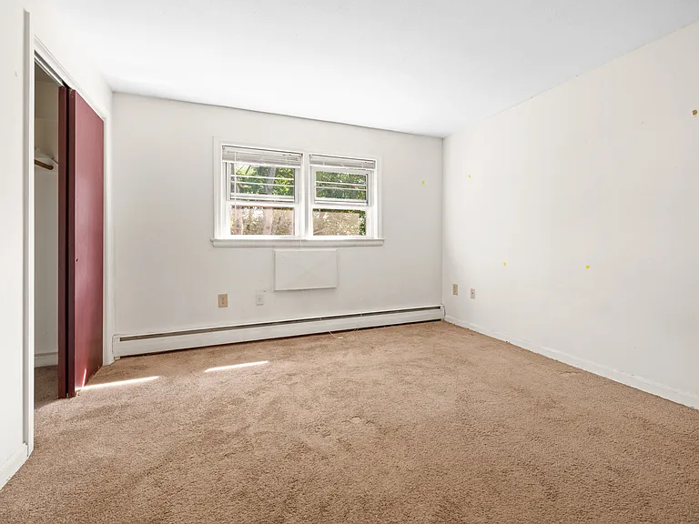 35 Deerfield Ct #C1 — Photo 8