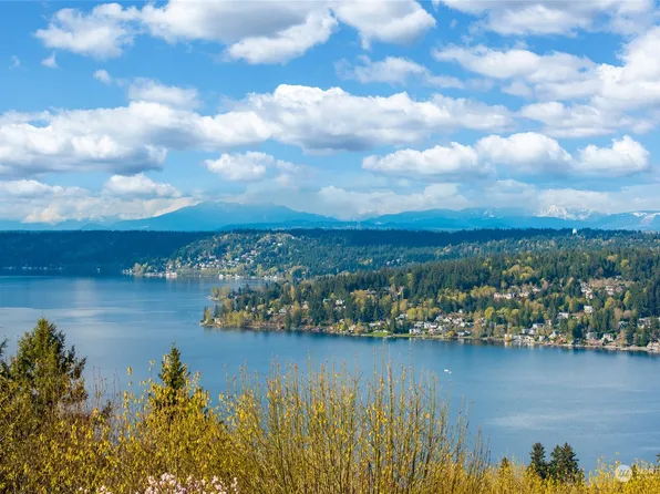 4544 177th Avenue SE, Bellevue, WA 98006