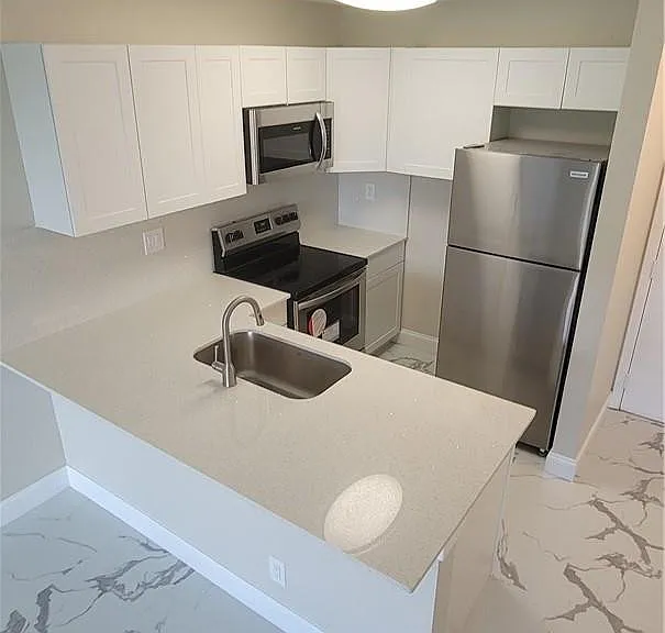 2771 Riverside Dr #416-A — Photo 2