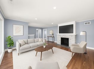 2819 Lexington Dr, Hazel Crest, IL 60429