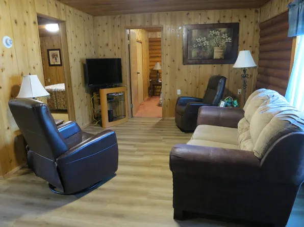 4829 Da Niece St #B, North Pole, AK 99705