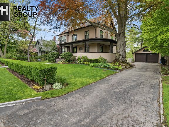 2nd image of 21 Clover St