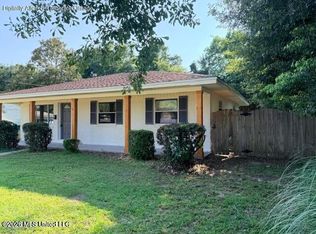 2211 Saint James Blvd, Gulfport, MS 39507