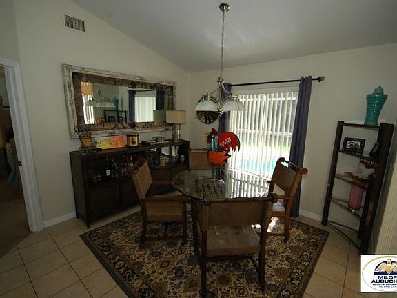 4th image of 5027 Agualinda Blvd