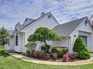 14 Springlawn Dr, Lakewood, NJ 08701