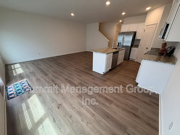 1506 Aralynn Ct — Photo 7