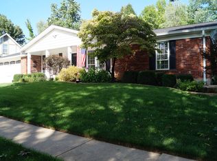 2776 Diamond Ridge Ln, Saint Louis, MO 63131