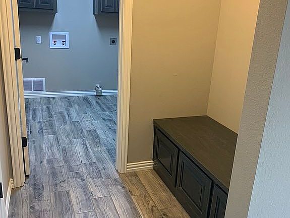Mud room and laundry room 