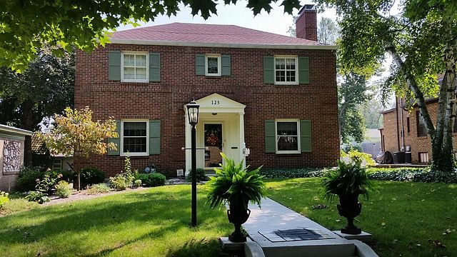 1st image of 123 N Highland Ave