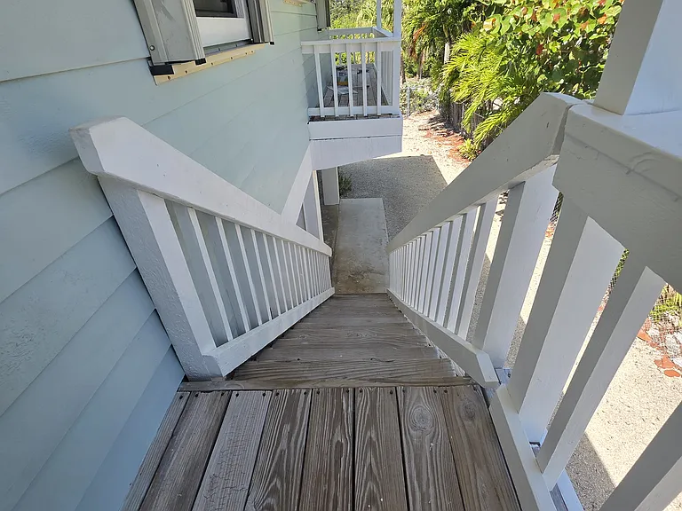 203 Aberdeen Ct — Photo 5