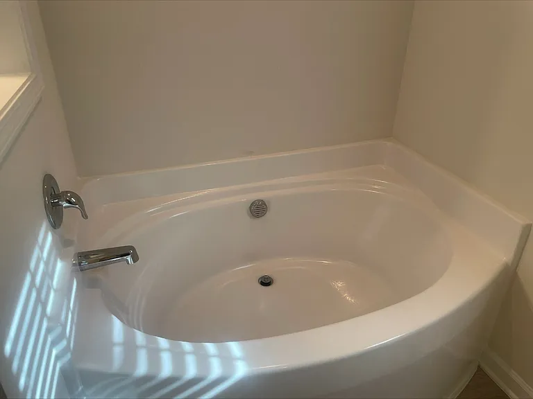 2860 Old Field Rd — Photo 5