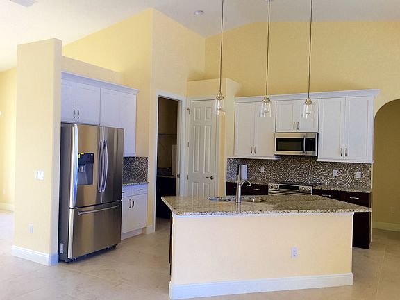 3rd image of 4326 NW 33rd Ln